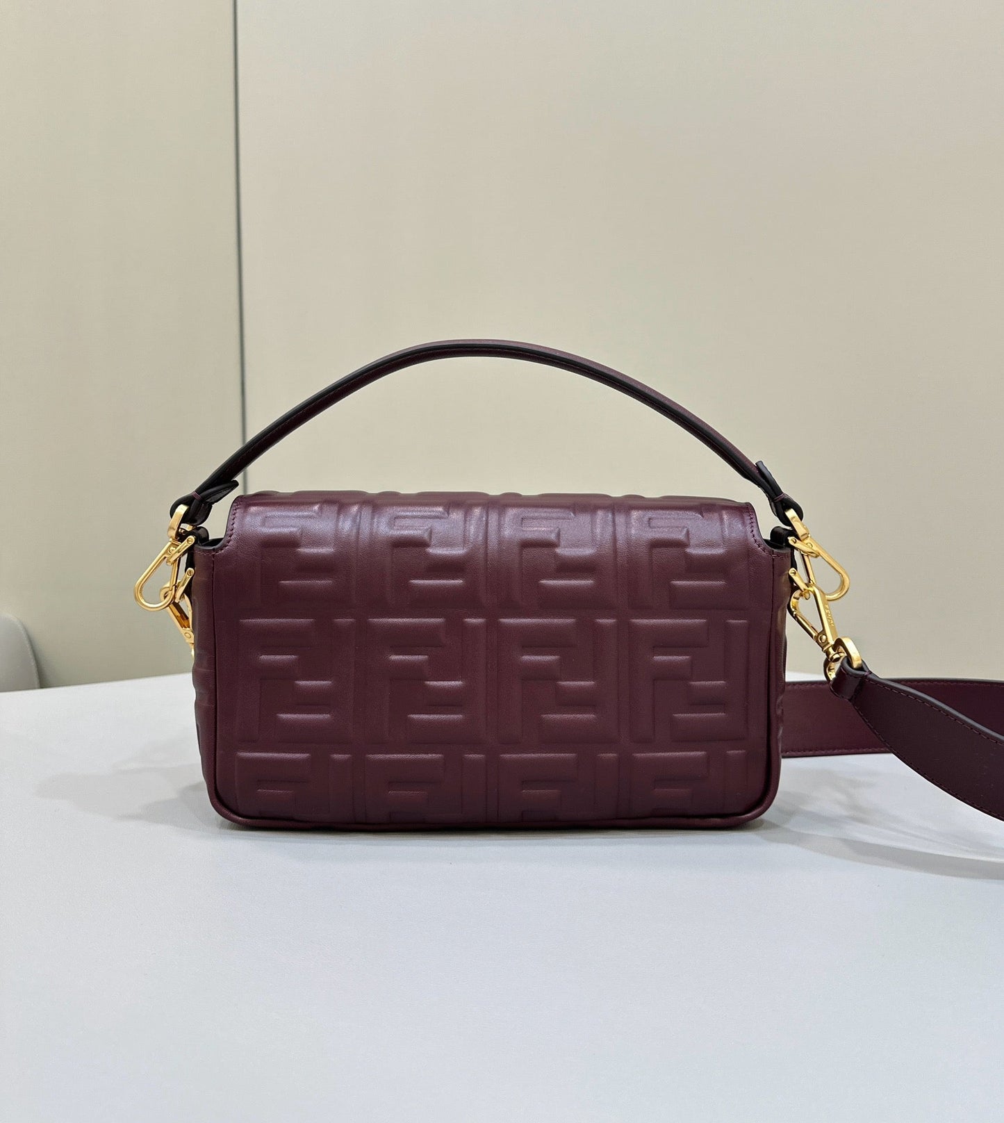 Luxury FendiBaguette 27cm Burgundy Lambskin Gold Hardware