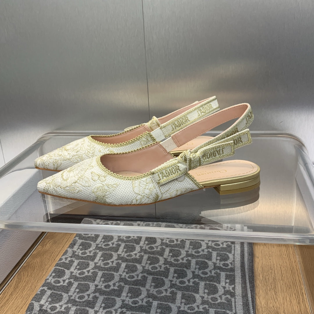 Luxury DiorJA Luxury DiorSlingback Flat White and Gold-Tone Toile de Jouy Mexico Embroidered Cotton with Metallic Thread