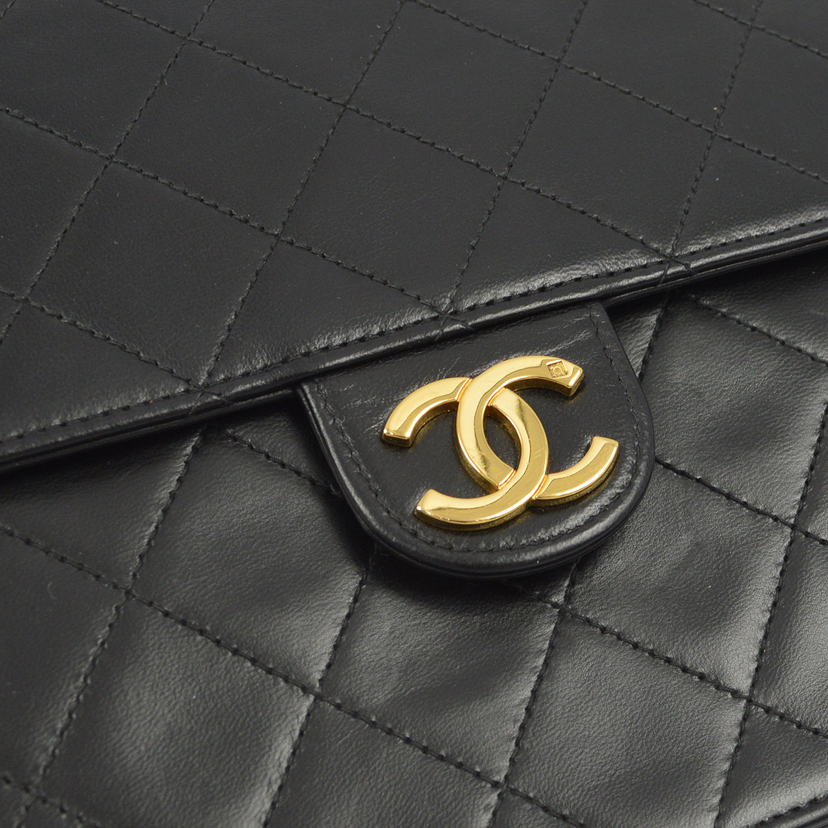 Luxury Chanel 1997-1999 Black Lambskin Pushlock Medium Half Flap Shoulder Bag