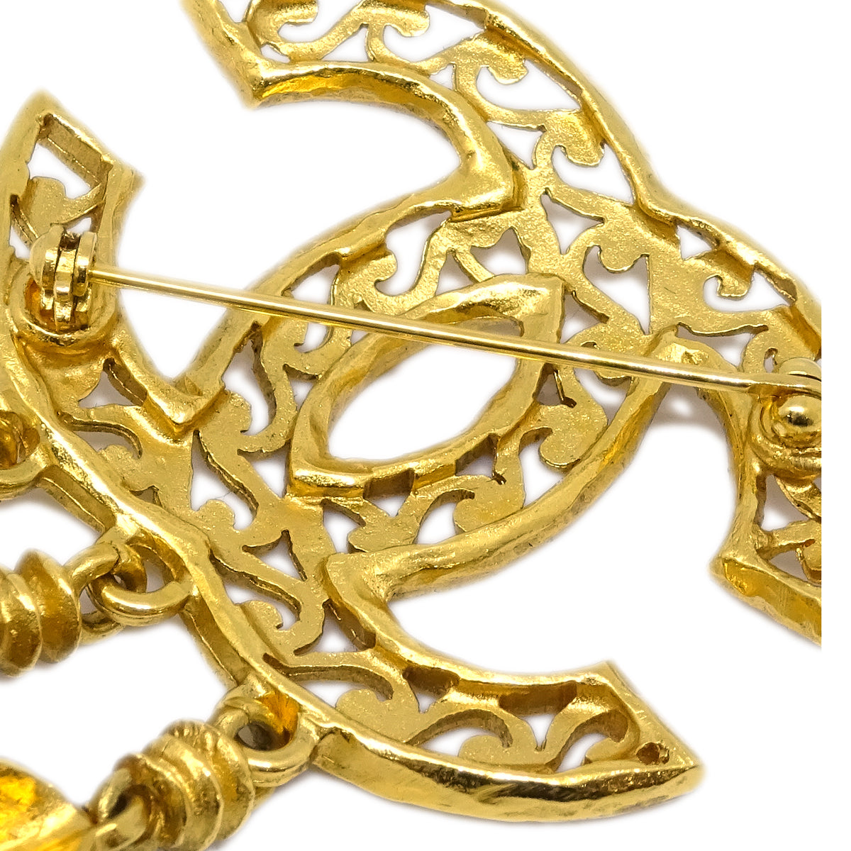 Luxury Chanel 1995 Fretwork Paisley CC Brooch