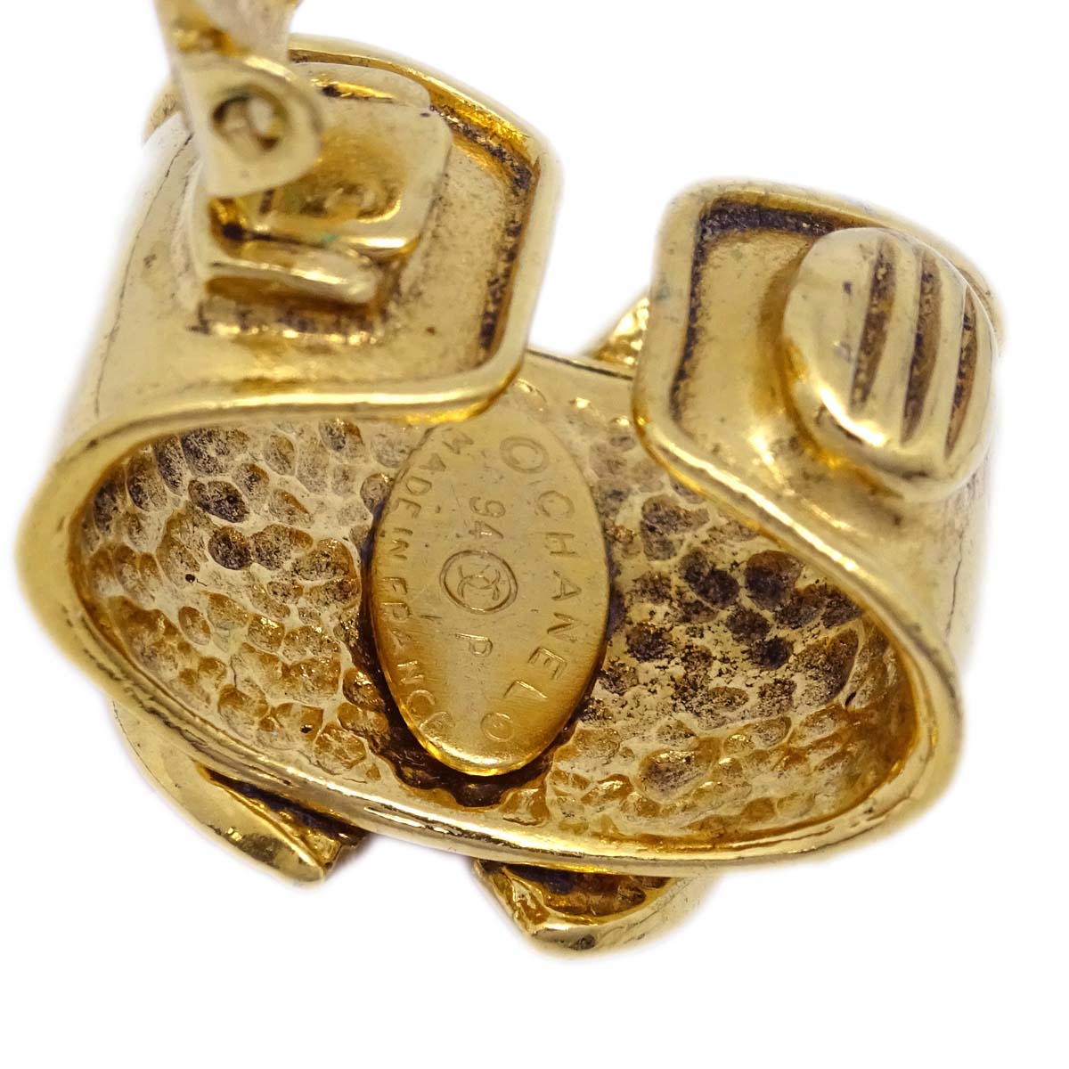Luxury Chanel Earrings Clip-On Gold 94P