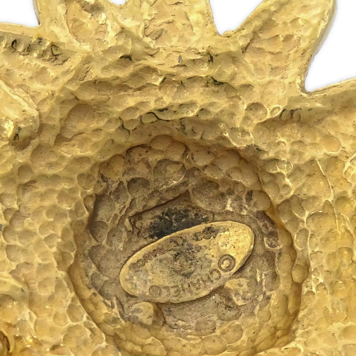 Luxury Chanel Lion Brooch Pin Gold