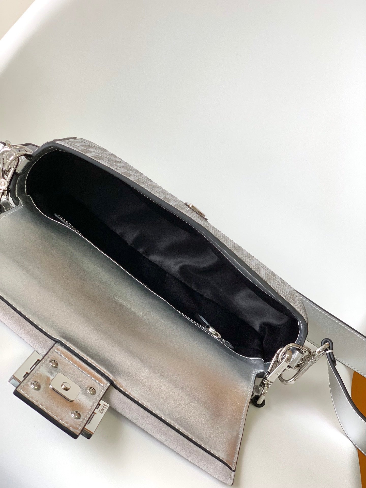 Luxury FendiFend Baguette 27 Bag Silver Leather with Crystal FF Motif Shw