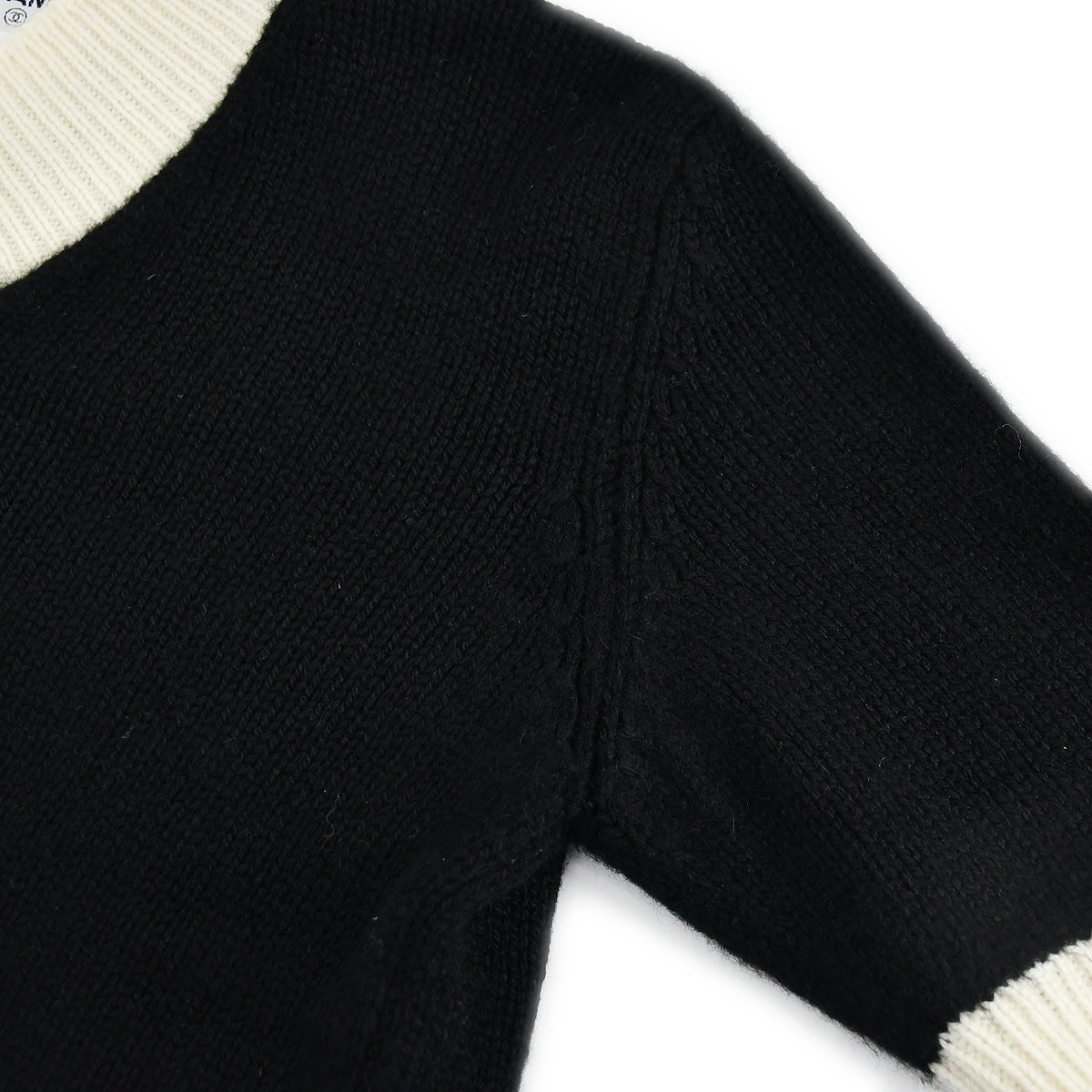 Luxury Chanel Fall 1996 short-sleeved cashmere knitted top #42