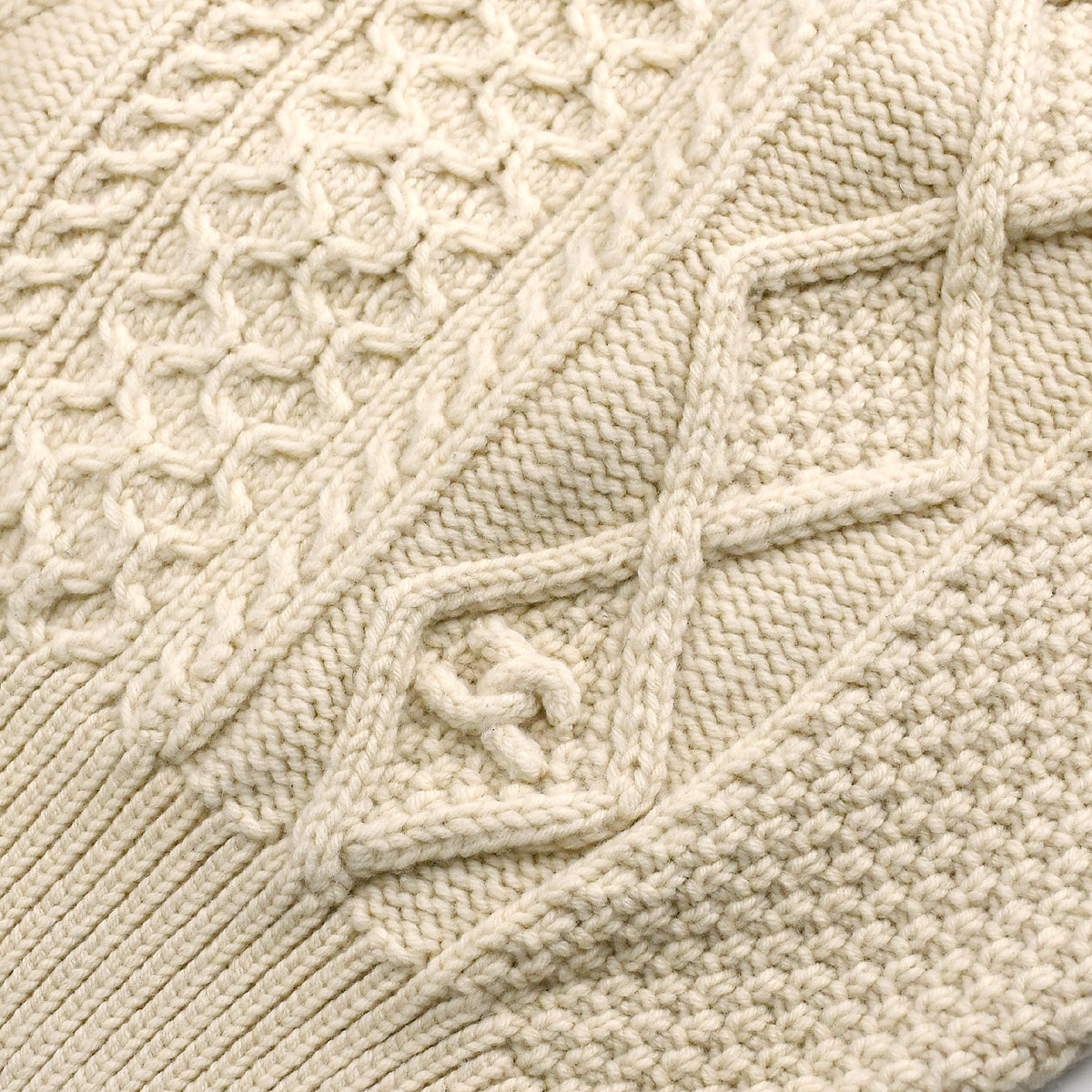 Luxury Chanel Fall 1996 wool fisherman knit jumper #42