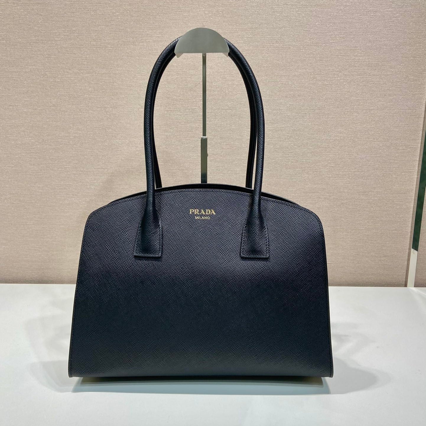 Luxury PradaSHOPPING BAG 36 IN BLACK SAFFIANO LEATHER