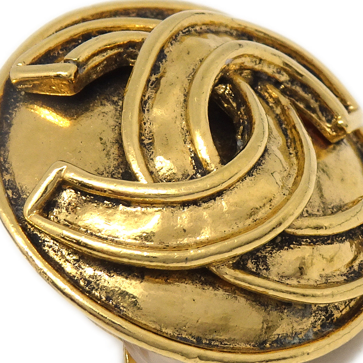 Luxury Chanel Button Earrings Clip-On Gold 94P