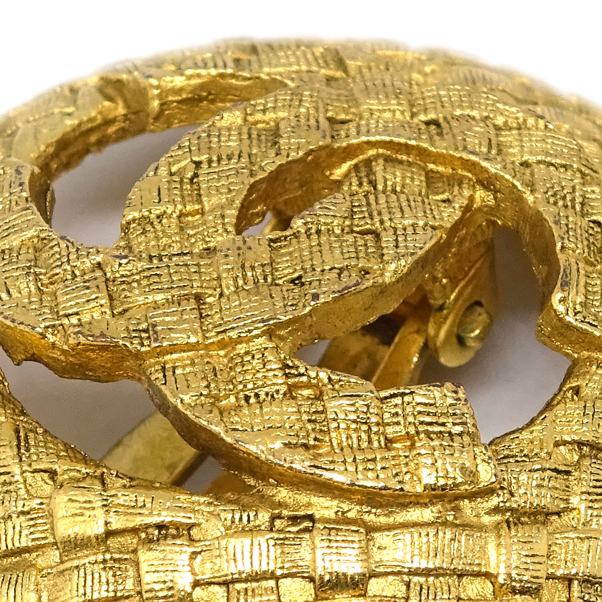 Luxury Chanel 1994 Woven CC Cutout Earrings Gold Clip-On