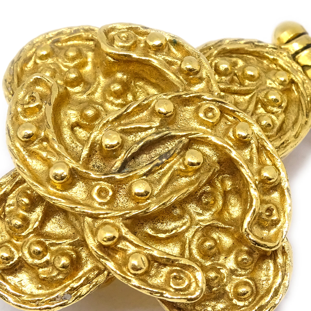 Luxury Chanel 1994 Filigree Earrings Clip-On Gold