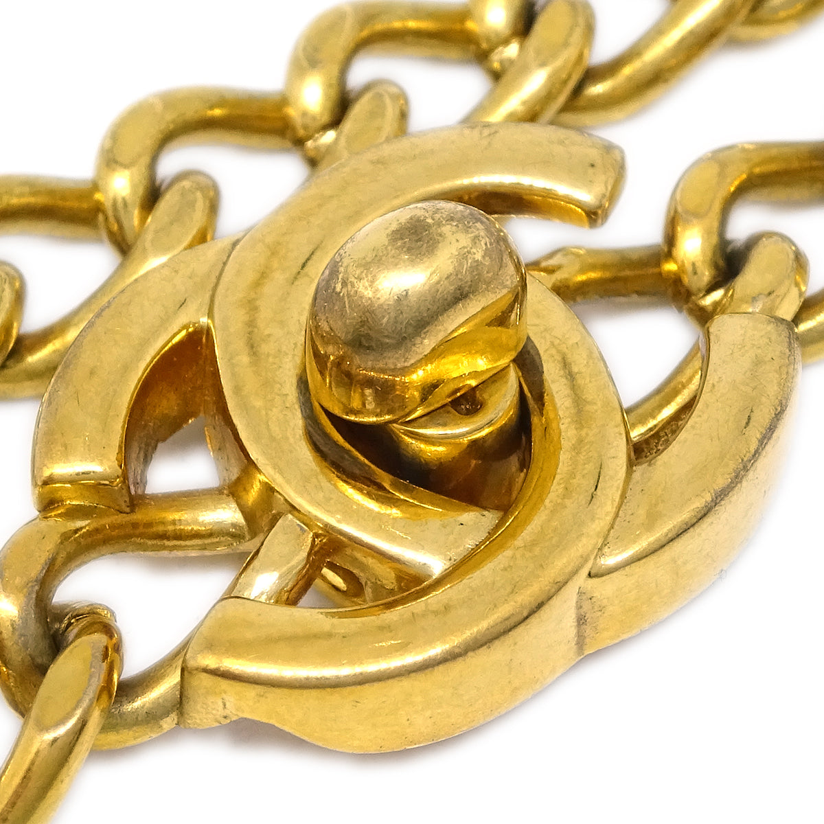 Luxury Chanel Turnlock Chain Bracelet Gold 96P