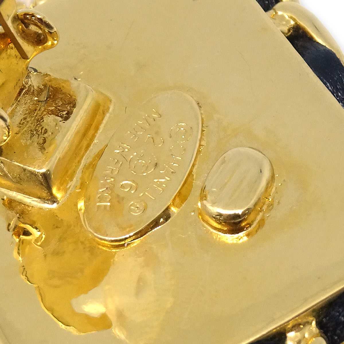 Luxury Chanel Square Leather Earrings Clip-On Gold 26