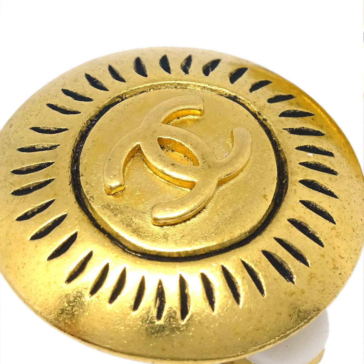 Luxury Chanel Button Earrings Gold Clip-On 96C