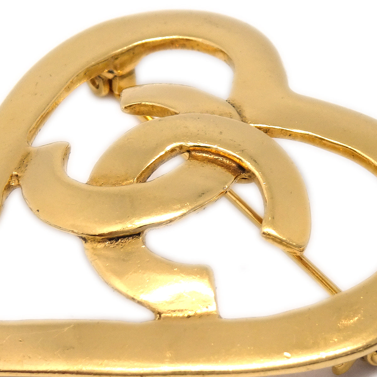 Luxury Chanel Heart Brooch Gold 95P