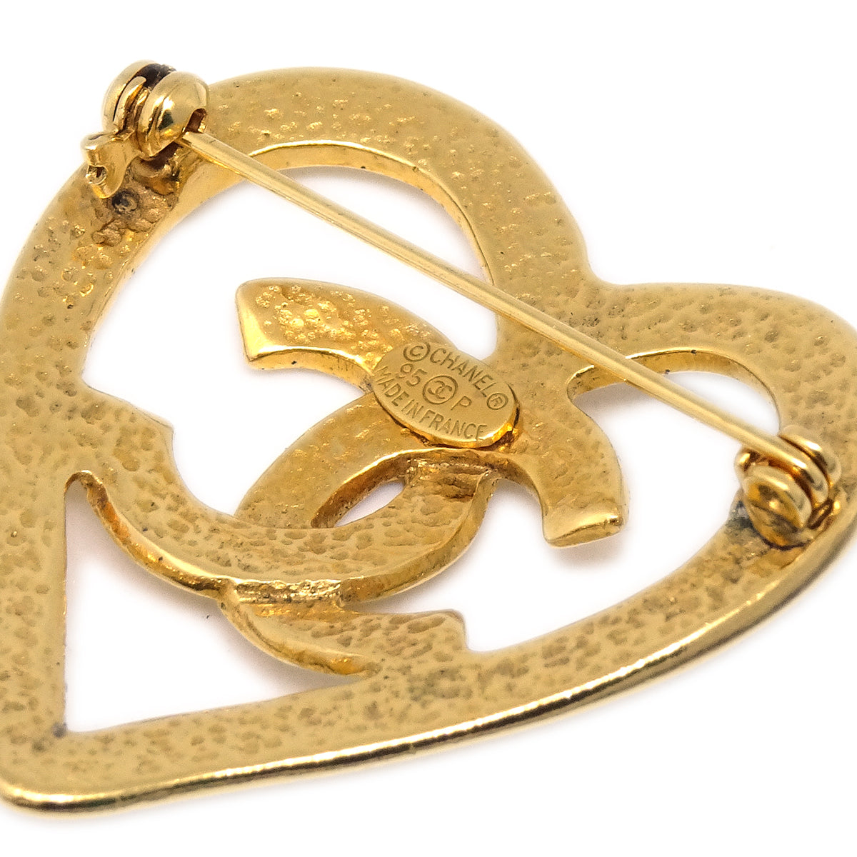 Luxury Chanel Heart Brooch Gold 95P