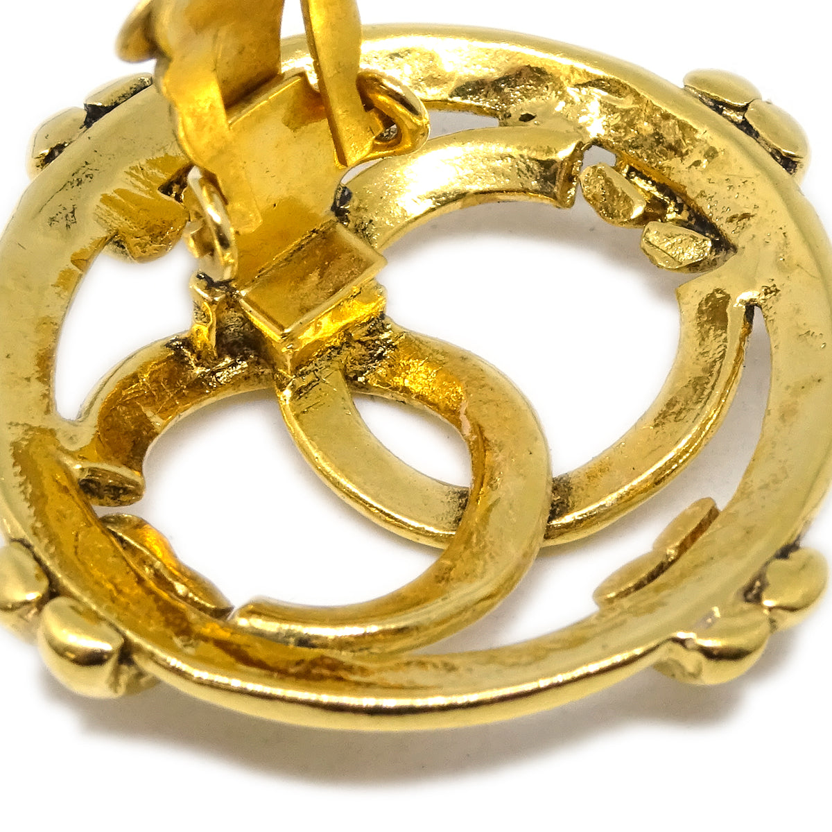 Luxury Chanel Gold Button Earrings Clip-On 94A