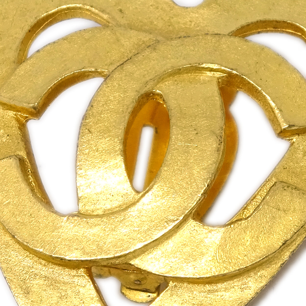 Luxury Chanel Gold Heart Earrings Clip-On 95P