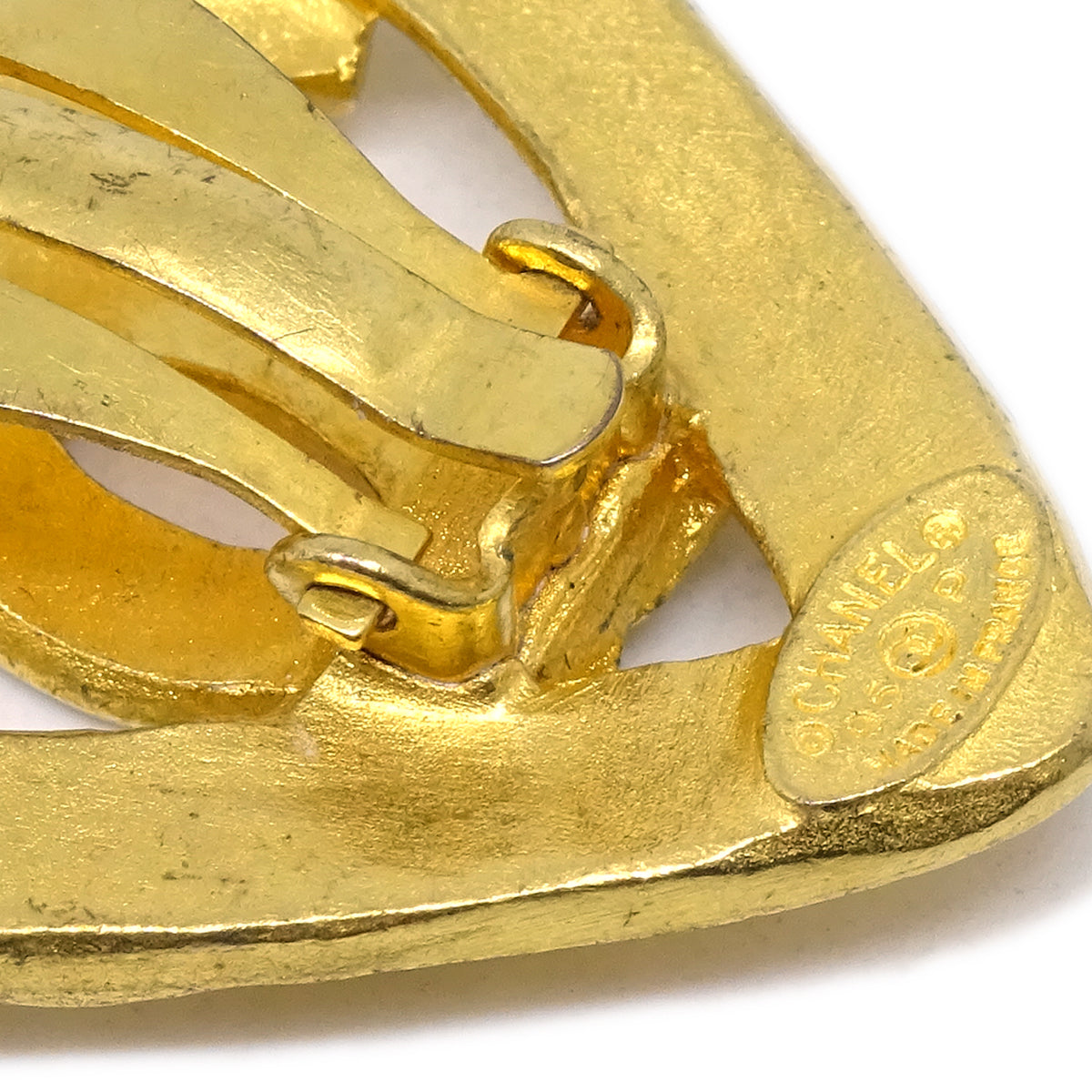 Luxury Chanel Gold Heart Earrings Clip-On 95P
