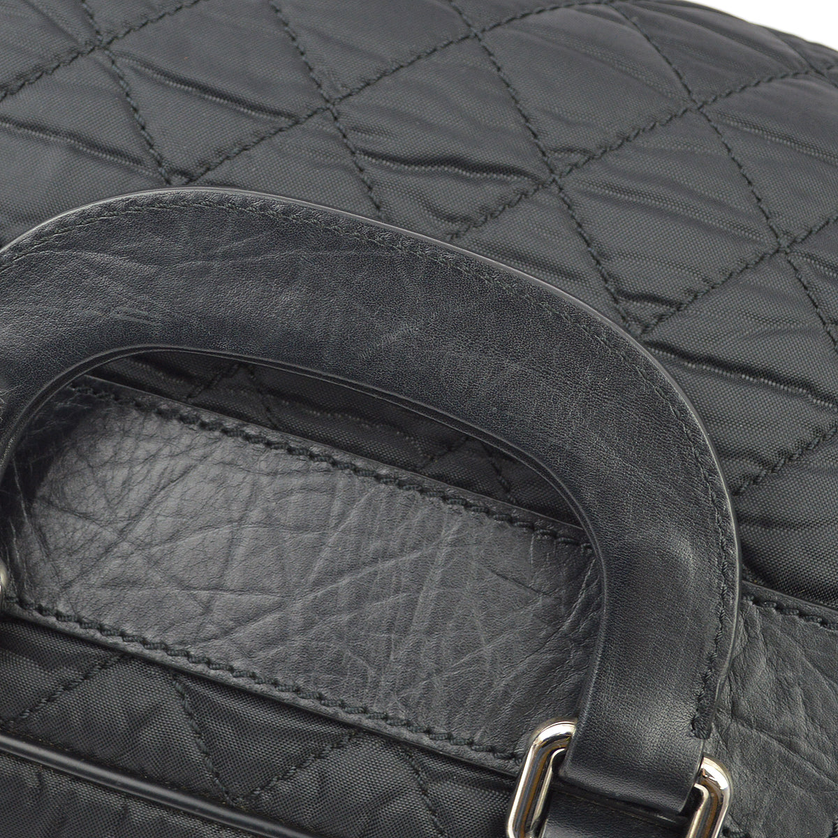 Luxury Chanel 2005-2006 Black Nylon Calfskin Paris-New York Duffle Handbag