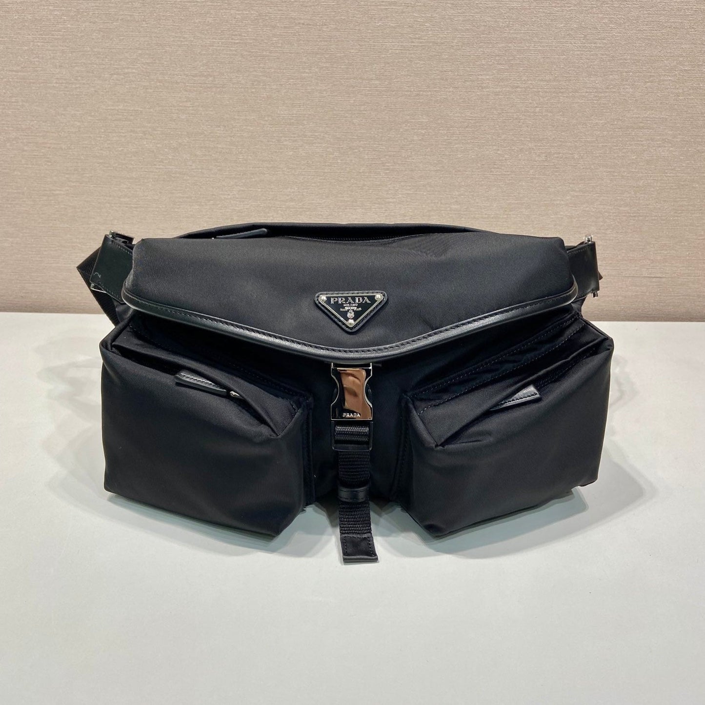 Luxury PradaBELT BAG 27 IN BLACK RE-NYLON
