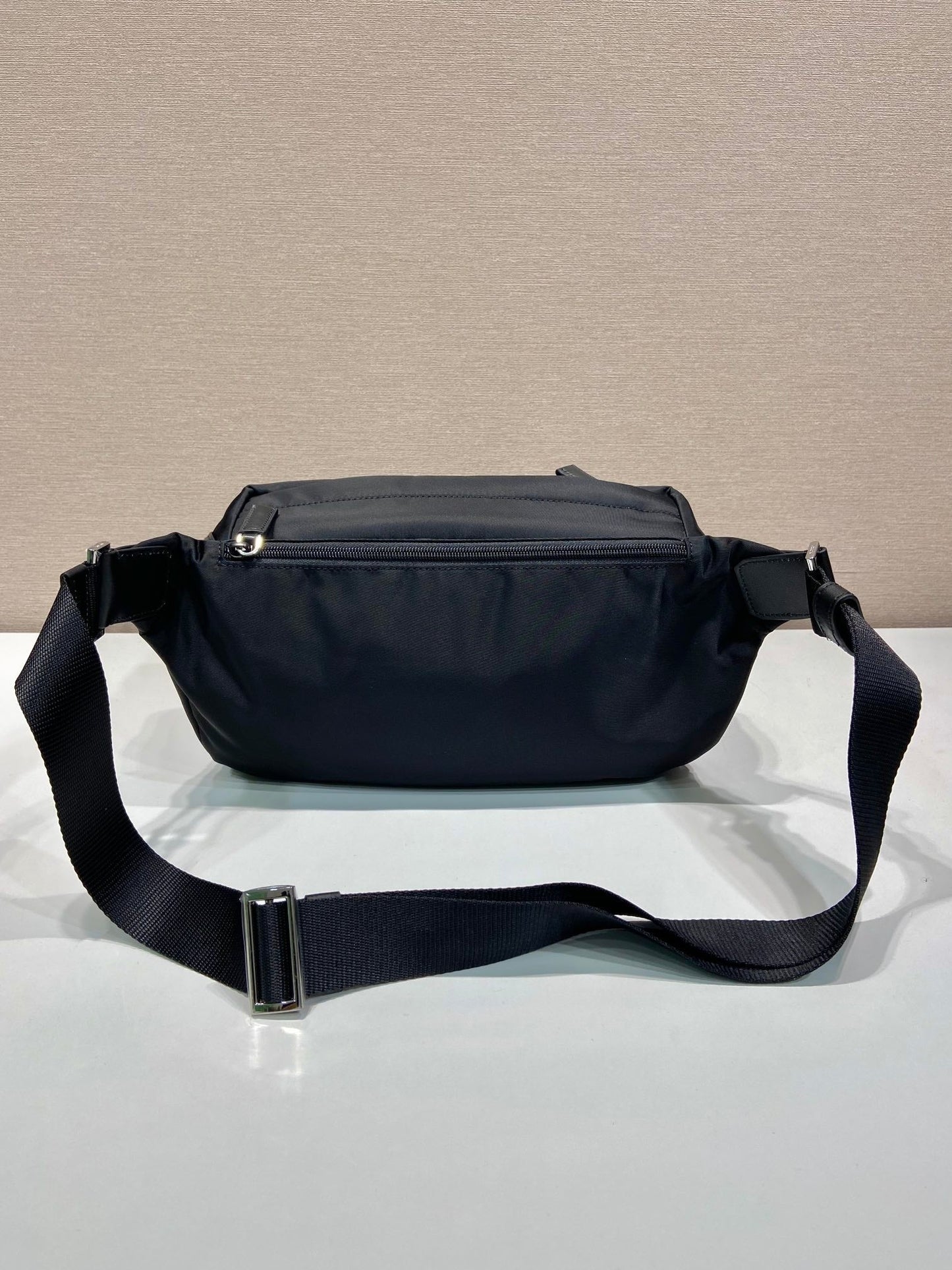 Luxury PradaBELT BAG 27 IN BLACK RE-NYLON
