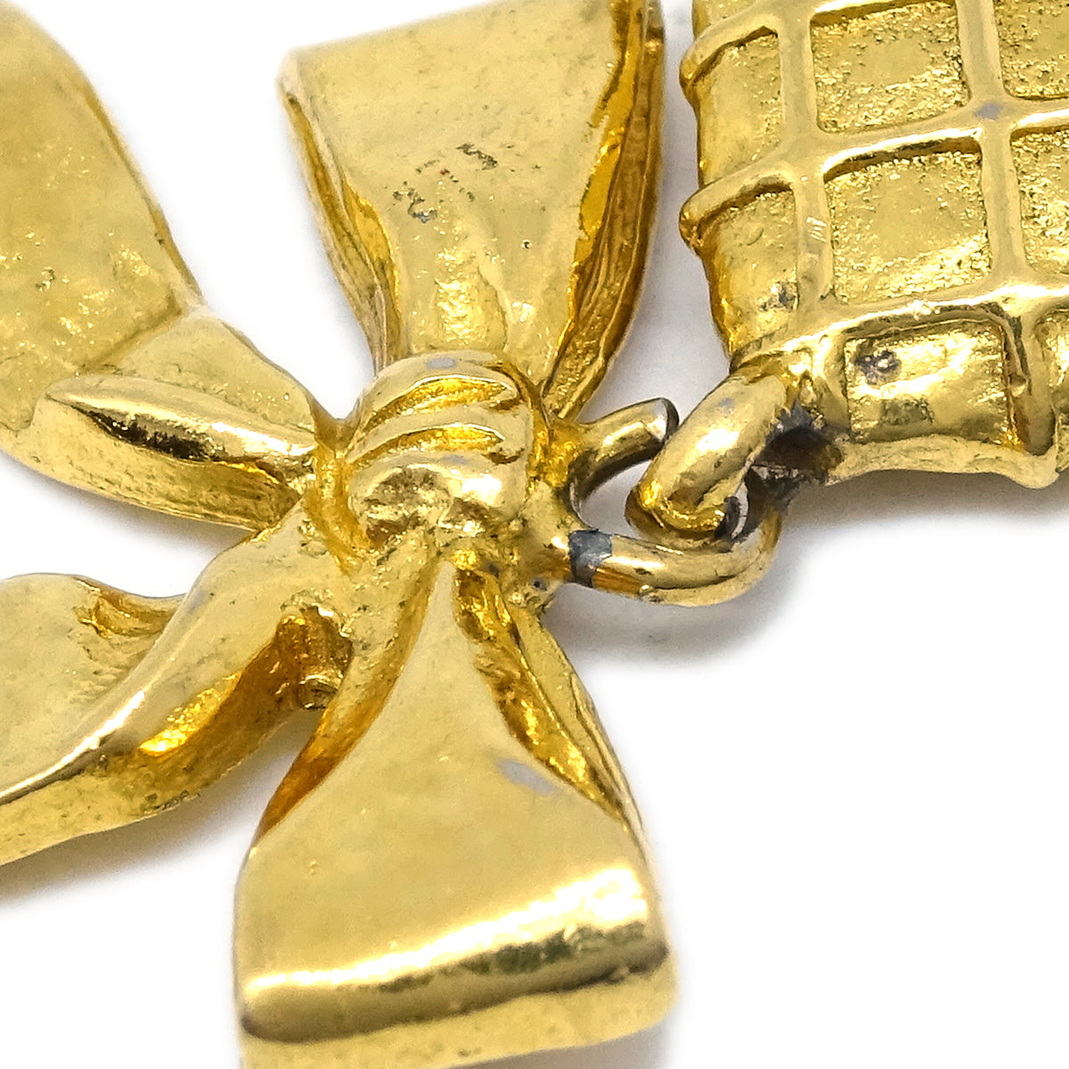 Luxury Chanel Bow Dangle Earrings Clip-On Gold