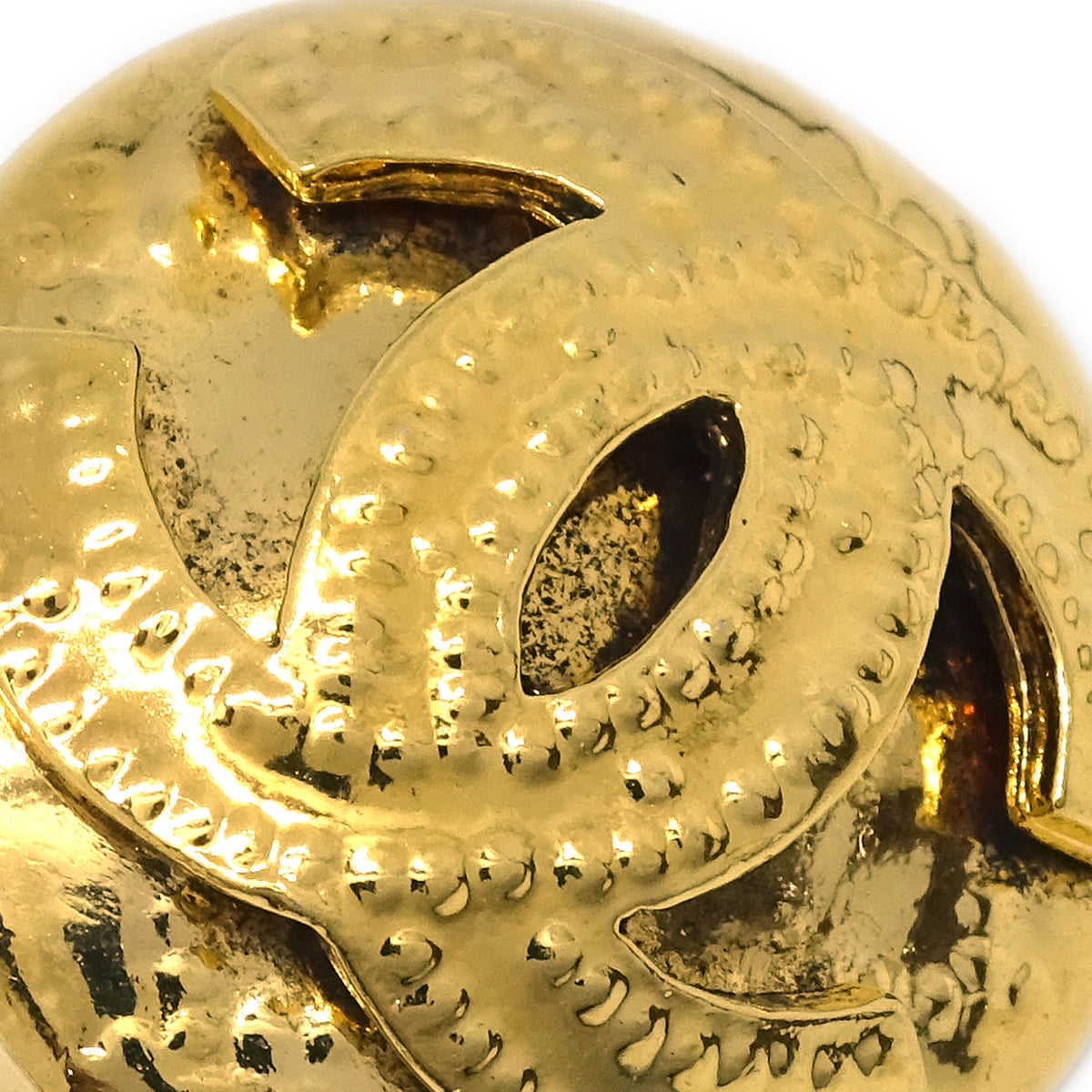 Luxury Chanel Button Earrings Clip-On Gold 94P