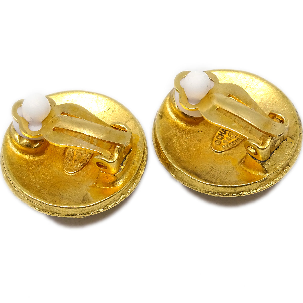 Luxury Chanel Filigree Earrings Clip-On Gold 94A