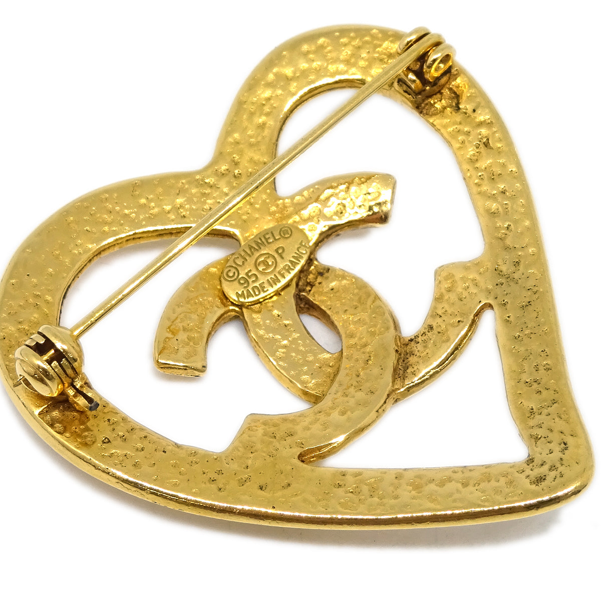 Luxury Chanel Heart Brooch Gold 95P