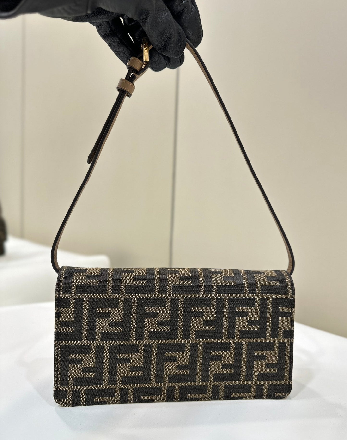 Luxury FendiBAGUETTE CHAIN MIDI 21 IN BROWN MIX BLACK MONOGRAM JACQUARD FABRIC BAG