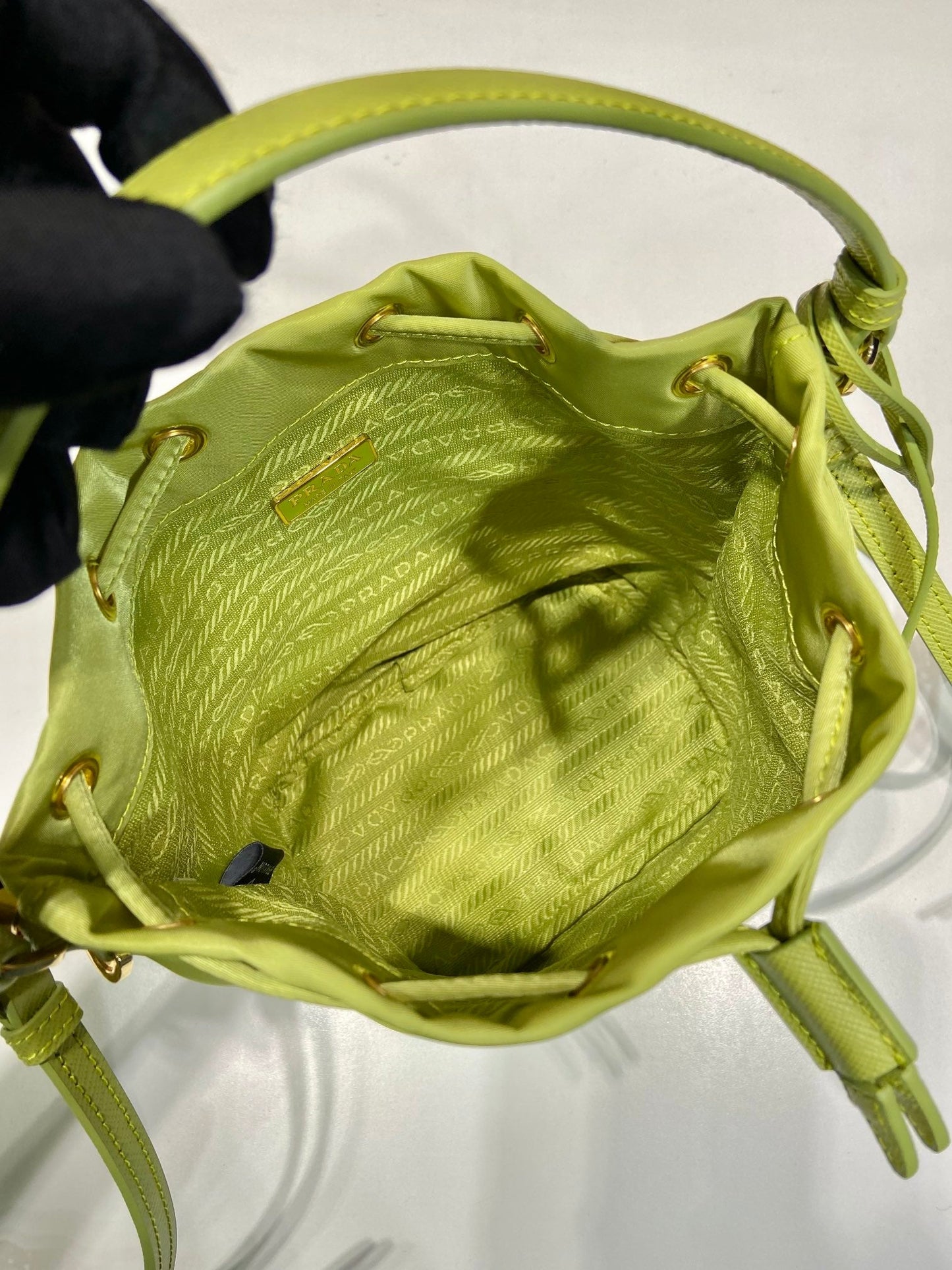 Luxury PradaBUCKET BAG 19 IN APPLE GREEN RE-NYLON AND SAFFIANO LEATHER HANDLE