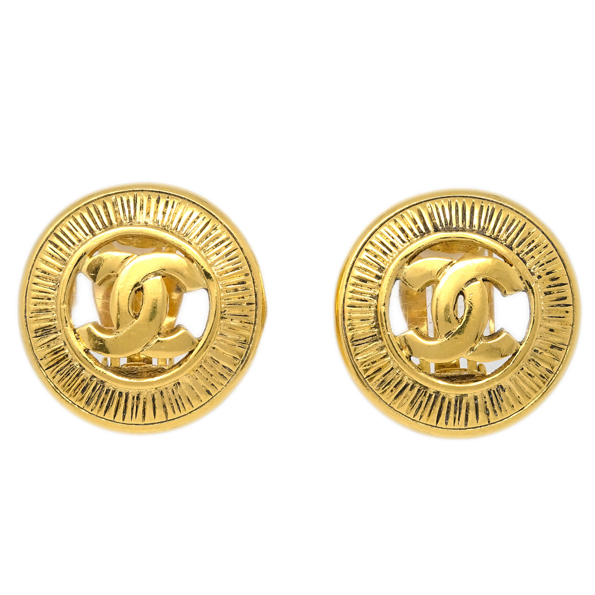 Luxury Chanel Button Earrings Clip-On Gold 8776