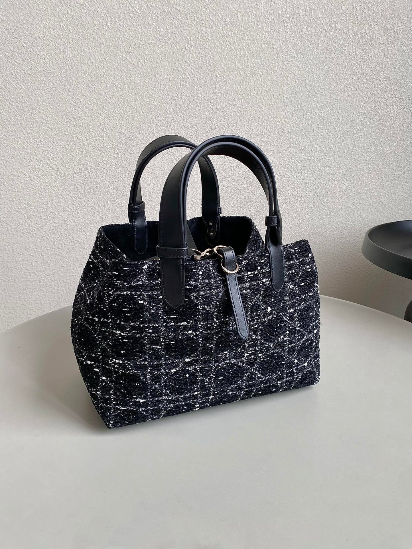 Luxury Diormedium toujours 28 black tweed