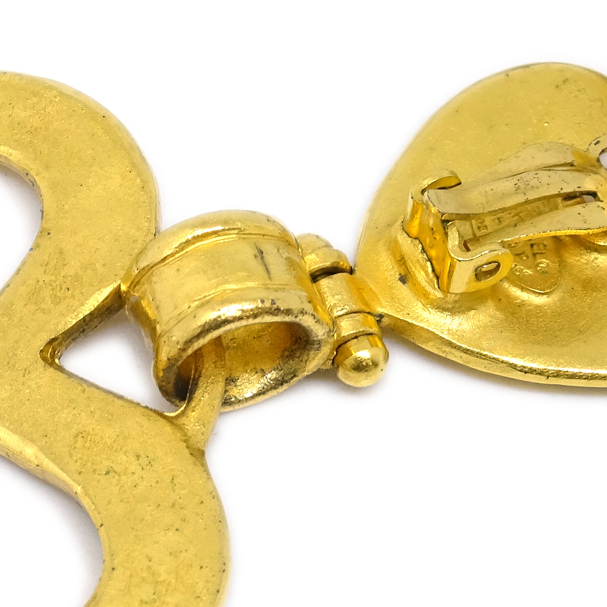 Luxury Chanel Heart Dangle Hoop Earrings Gold Clip-On 95P