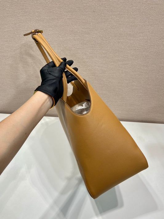 Luxury PradaELEGANT TOTE BAG 40 IN CIDER BROWN SMOOTH CALFSKIN