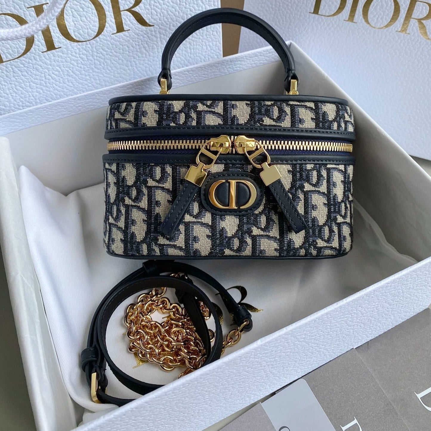 Luxury DiorMONTAIGNE MINI VANITY CASE 16 BLUE OBLIQUE JACQUARD