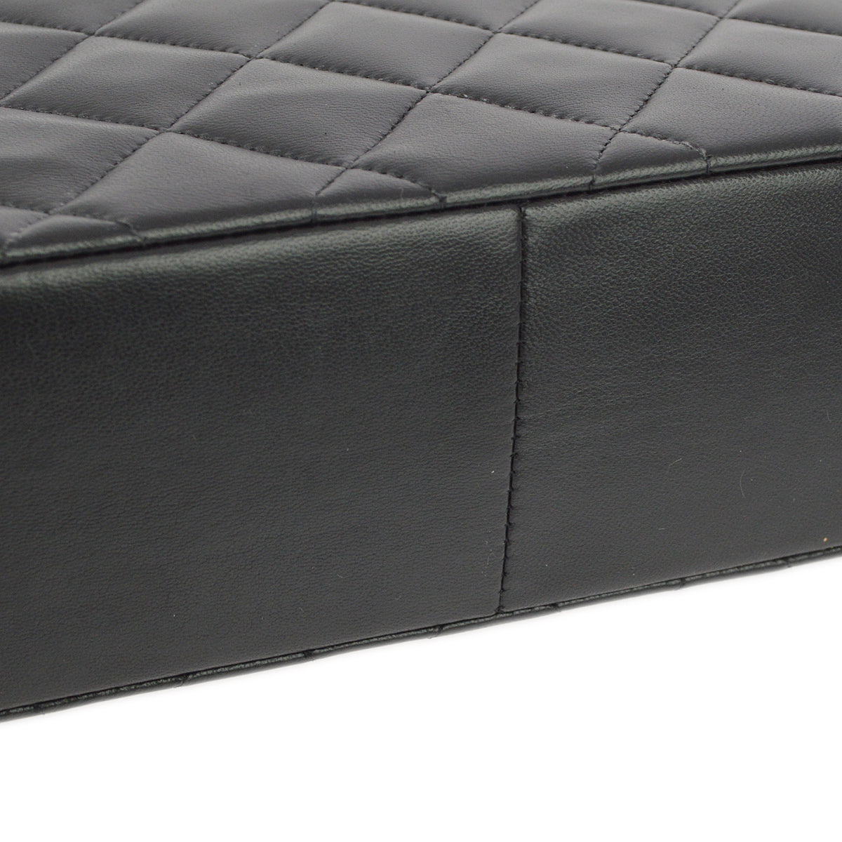 Luxury Chanel 1994-1996 Black Lambskin Medium Diana Shoulder Bag