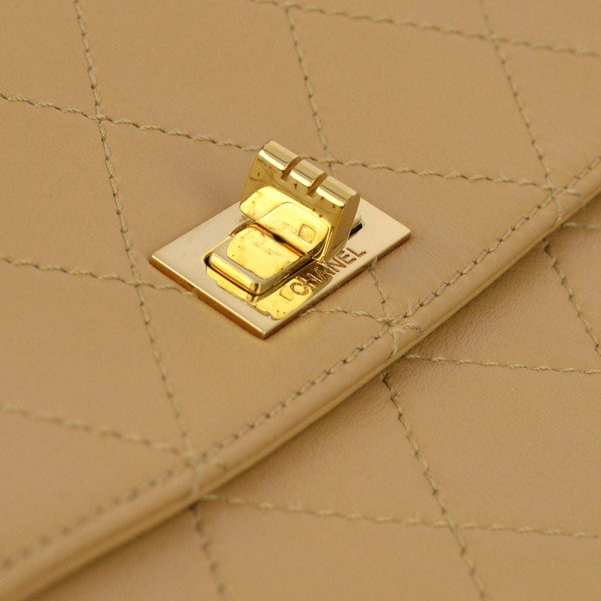 Luxury Chanel 1997-1999 Lambskin Mademoiselle Lock Shoulder Bag
