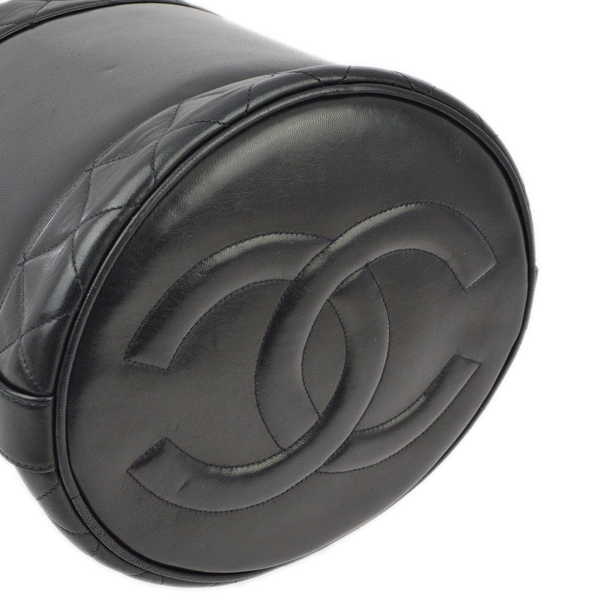 Luxury Chanel 1989-1991 Black Lambskin Bucket Shoulder Bag