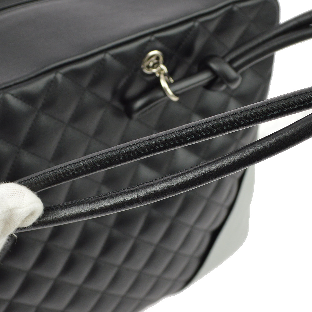 Luxury Chanel 2004-2005 Black Calfskin Cambon Ligne Handbag