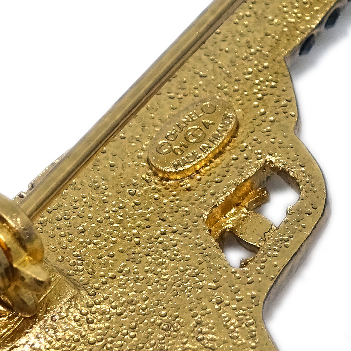 Luxury Chanel Gun Brooch Pin Rhinestone Artificial Pearl Gold 01A