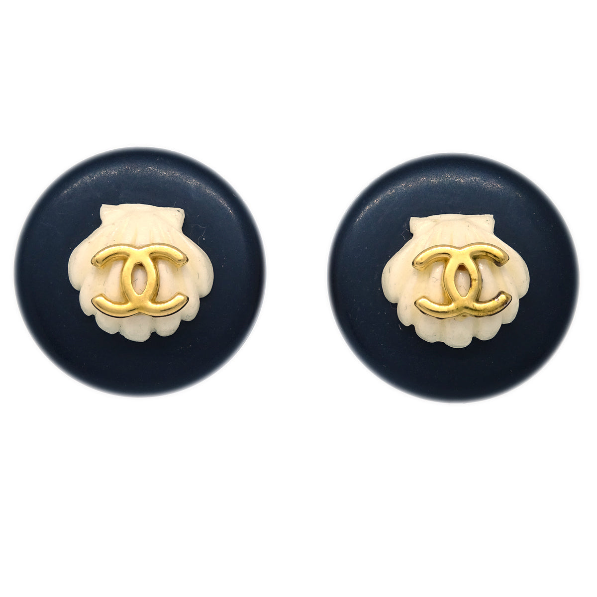 Luxury Chanel Black Button Shell Earrings Clip-On 96C