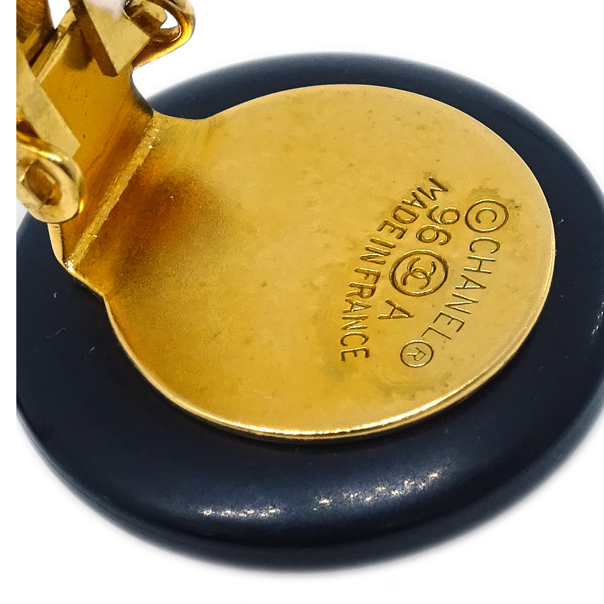 Luxury Chanel Black Button Earrings Clip-On 96A