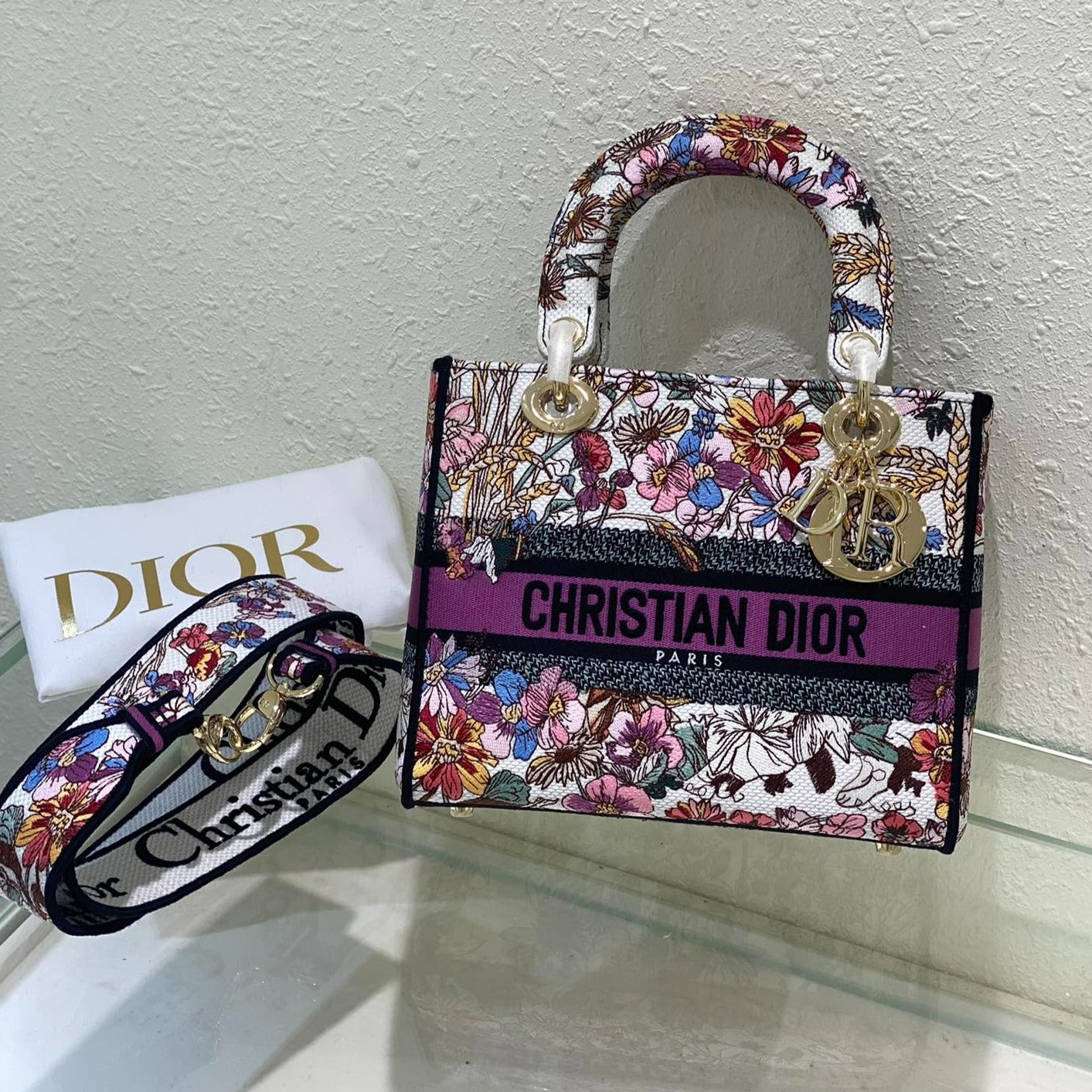 Luxury Diormedium lay 24 purple white embroidery