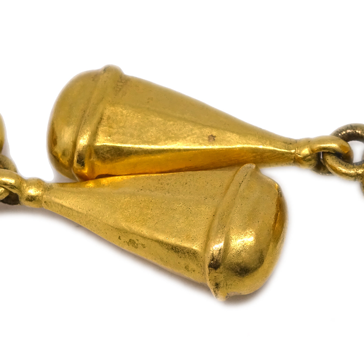 Luxury Chanel Dangle Earrings Clip-On Gold 96P