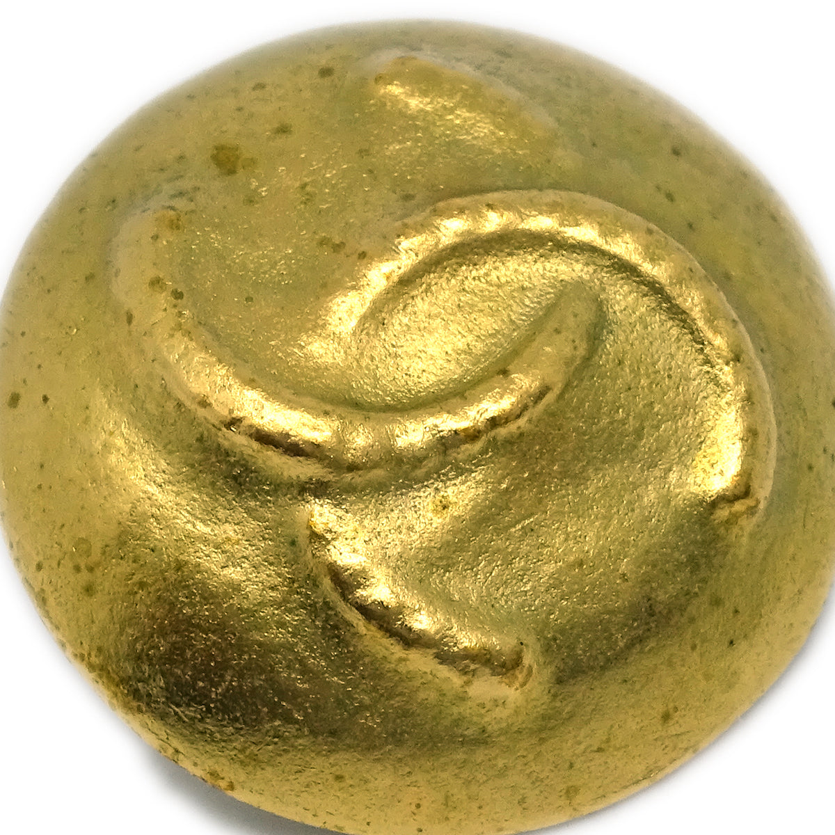 Luxury Chanel Gold Button Earrings Clip-On 95C