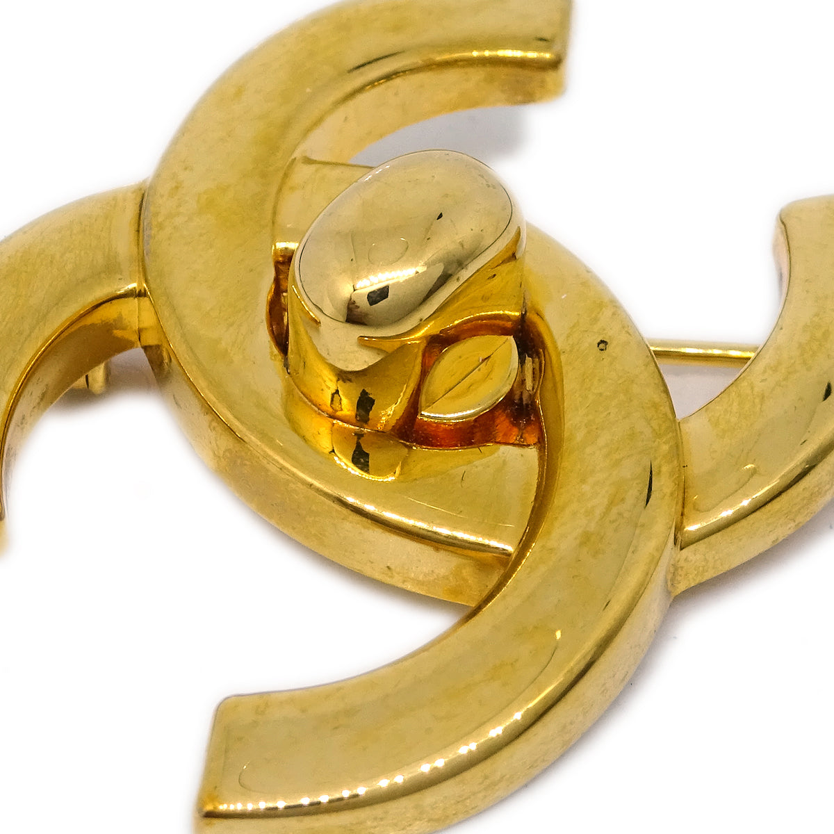 Luxury Chanel Turnlock Brooch Pin Gold Large 96P