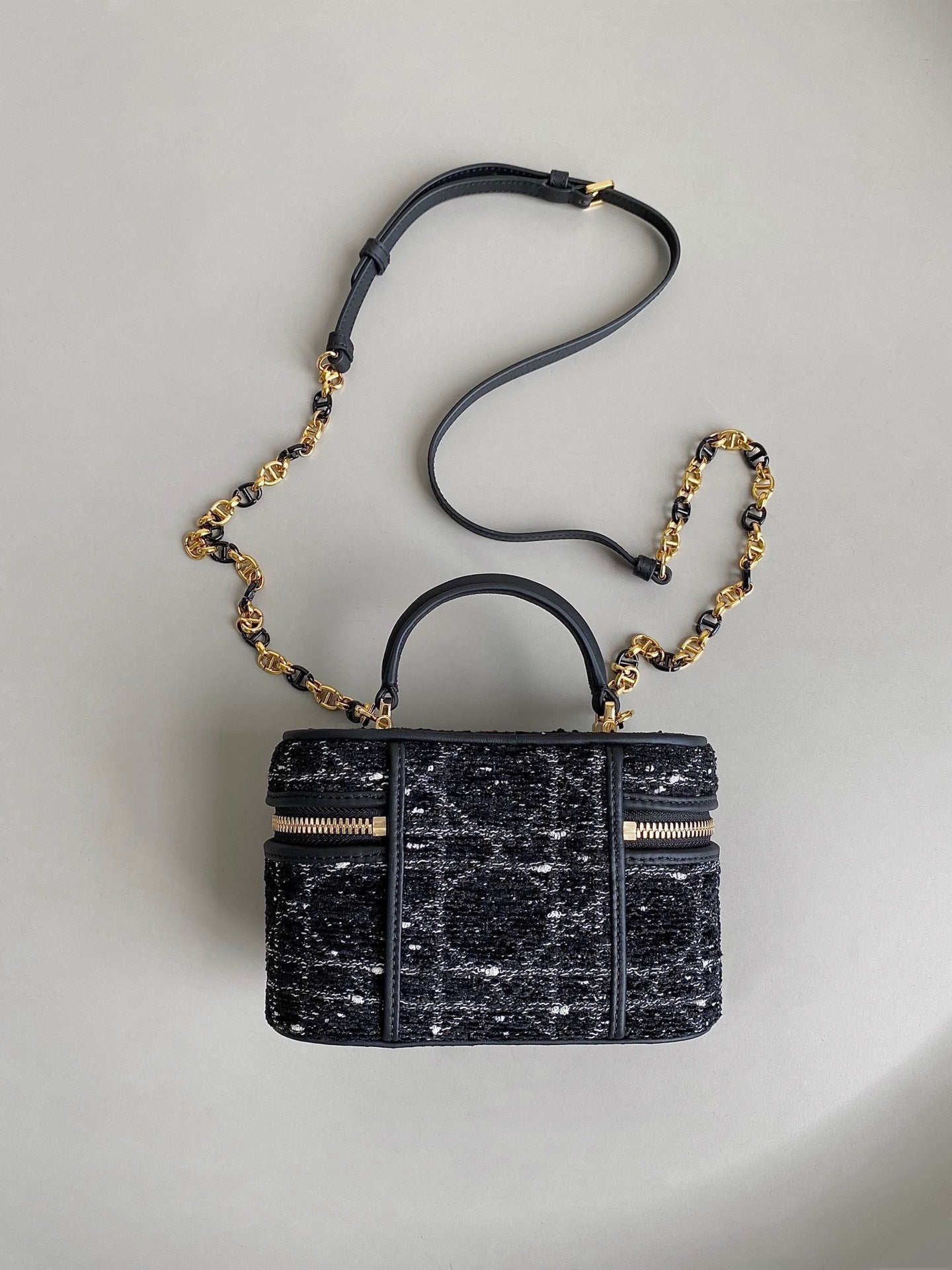 Luxury DiorMINI CARO VANITY 16 BLACK TWEED AND LAMBSKIN
