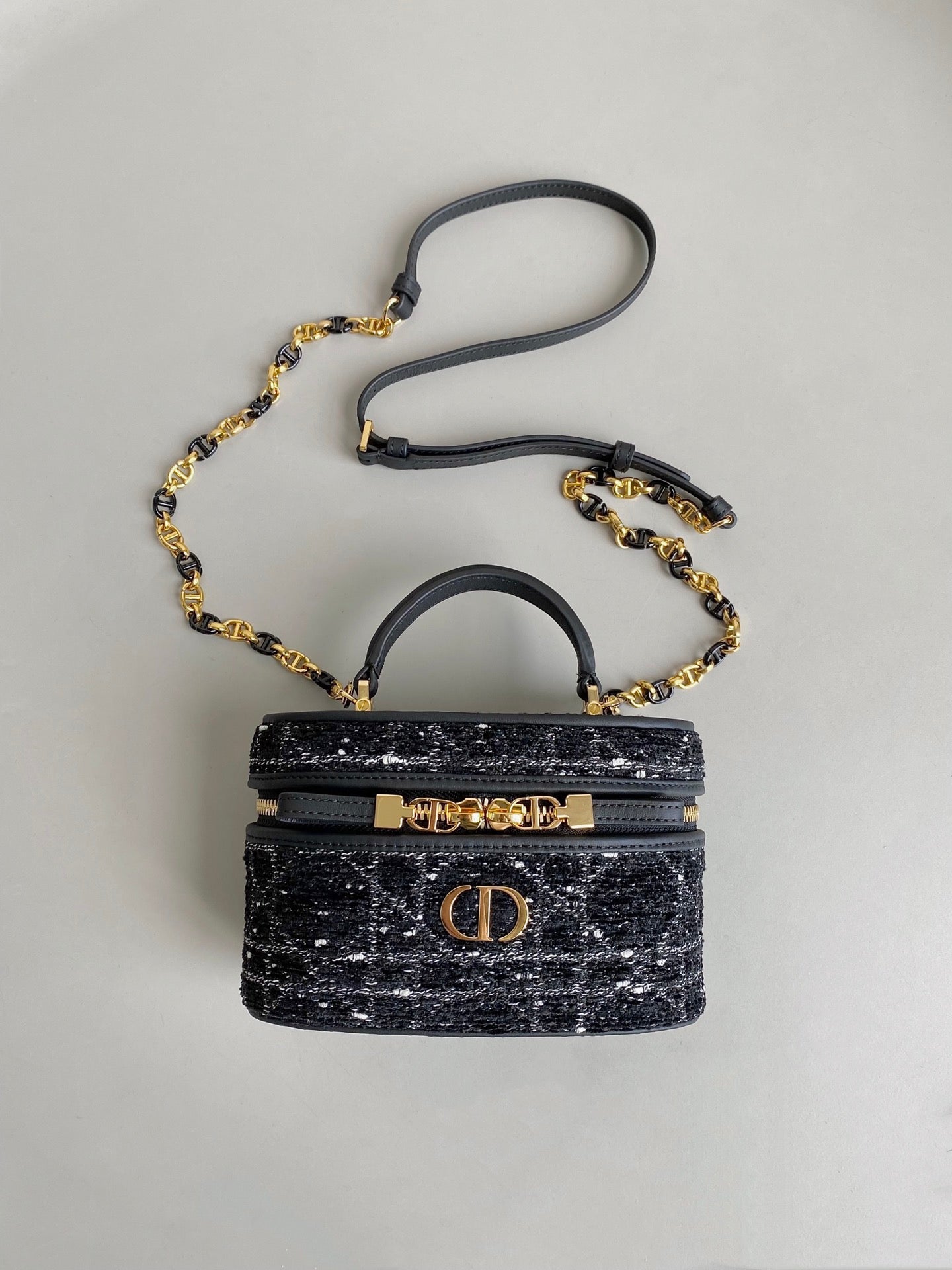 Luxury DiorMINI CARO VANITY 16 BLACK TWEED AND LAMBSKIN