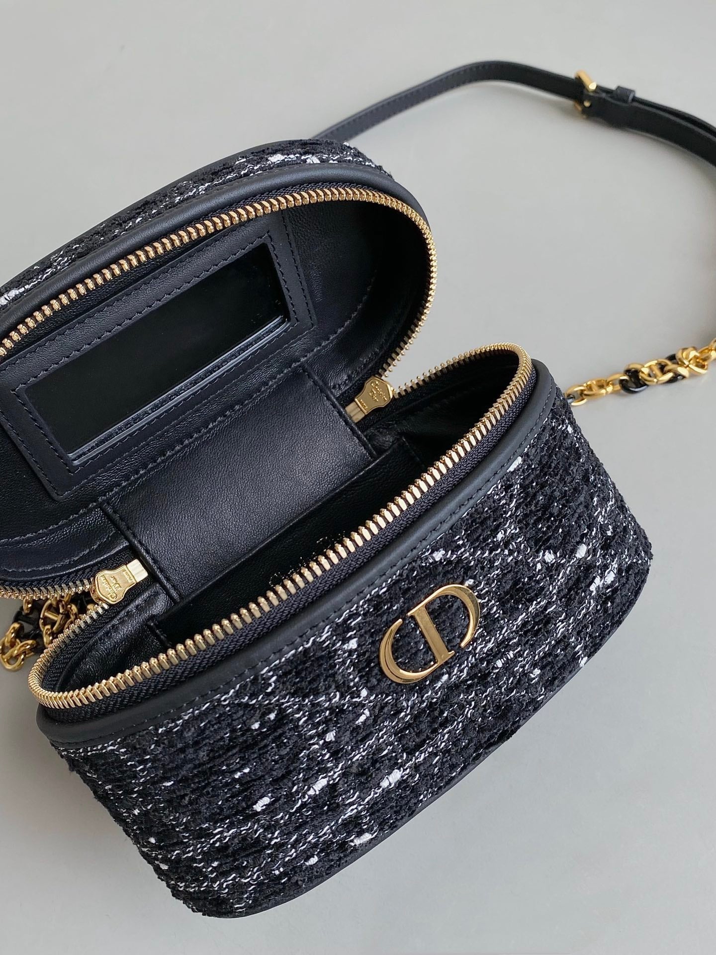 Luxury DiorMINI CARO VANITY 16 BLACK TWEED AND LAMBSKIN