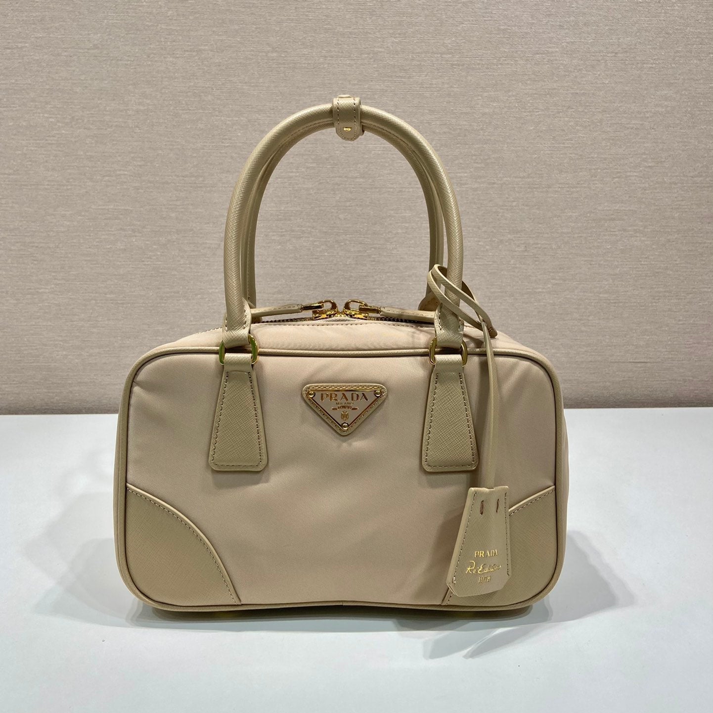 Luxury PradaSMALL TOP HANDLE BAG 25 IN DRIED MOSS NYLON AND CALFSKIN TRIM